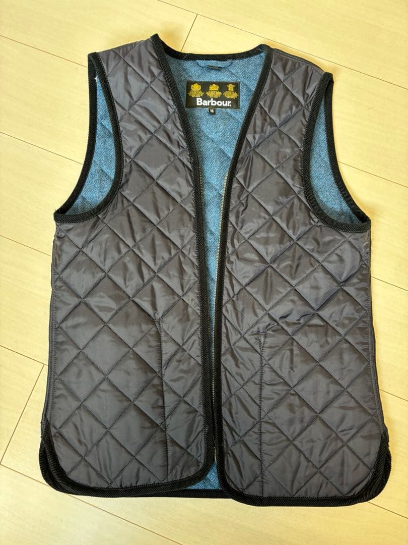 バブアー　キルティングベスト