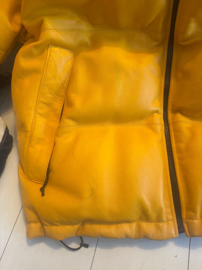 【L】国内正規品SupremeNorth Face Leather Nuptse