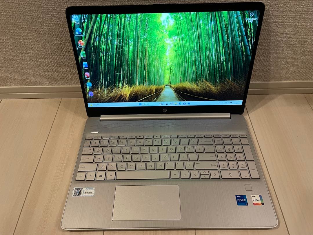 HP 15s-fq4004TU i7 11世代 256GB Office