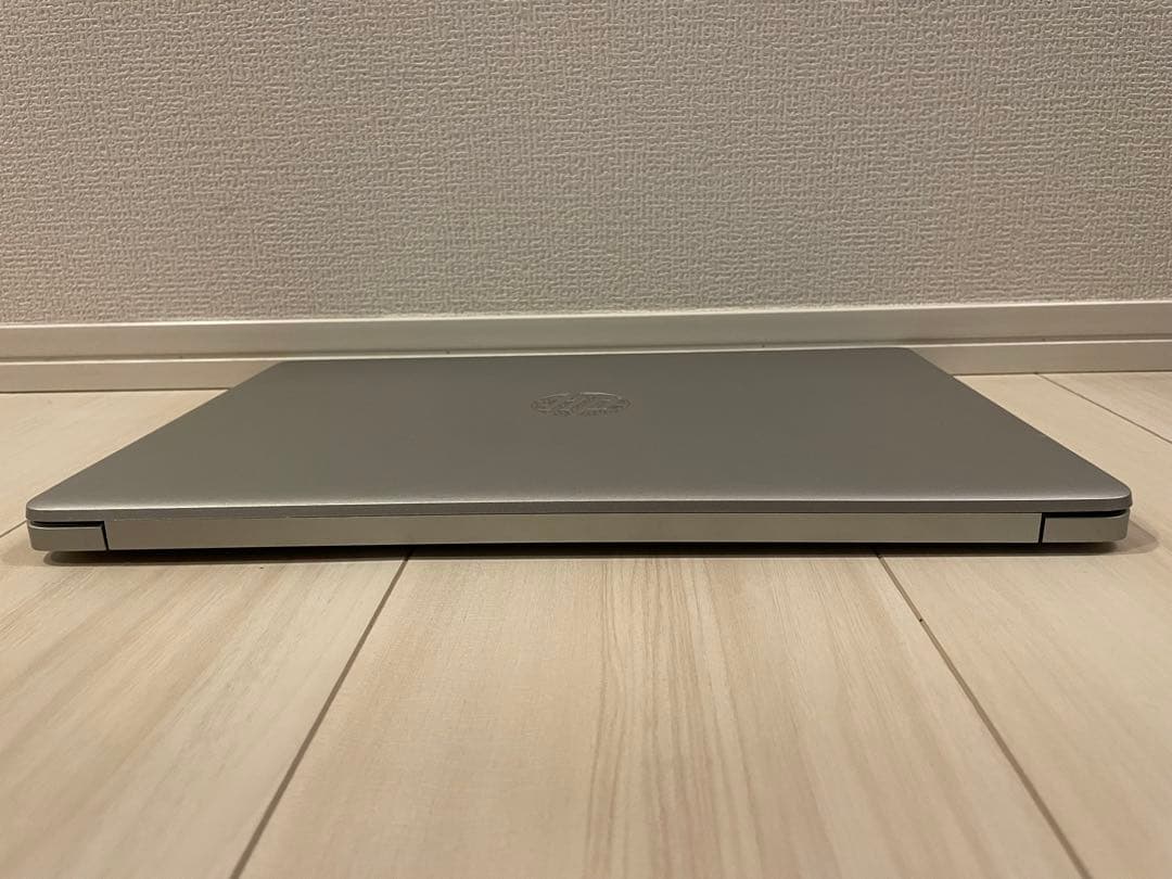 HP 15s-fq4004TU i7 11世代 256GB Office