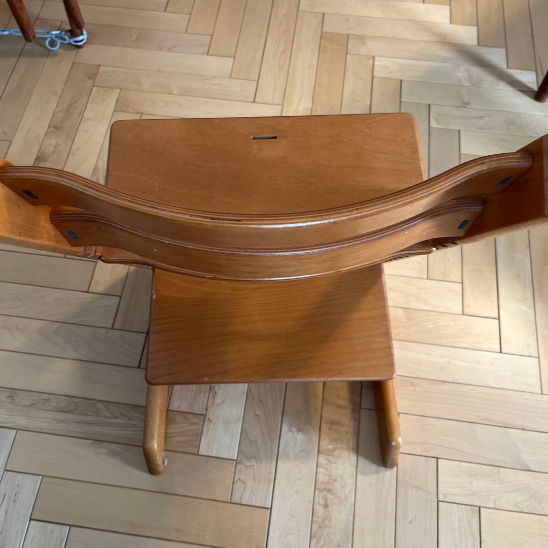 中古　ストッケ　チャイルドチェア　チェリー　トリップ　トラップ　①