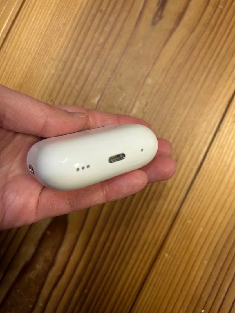 AirPods Pro 第二世代　lightning MagSafe 対応