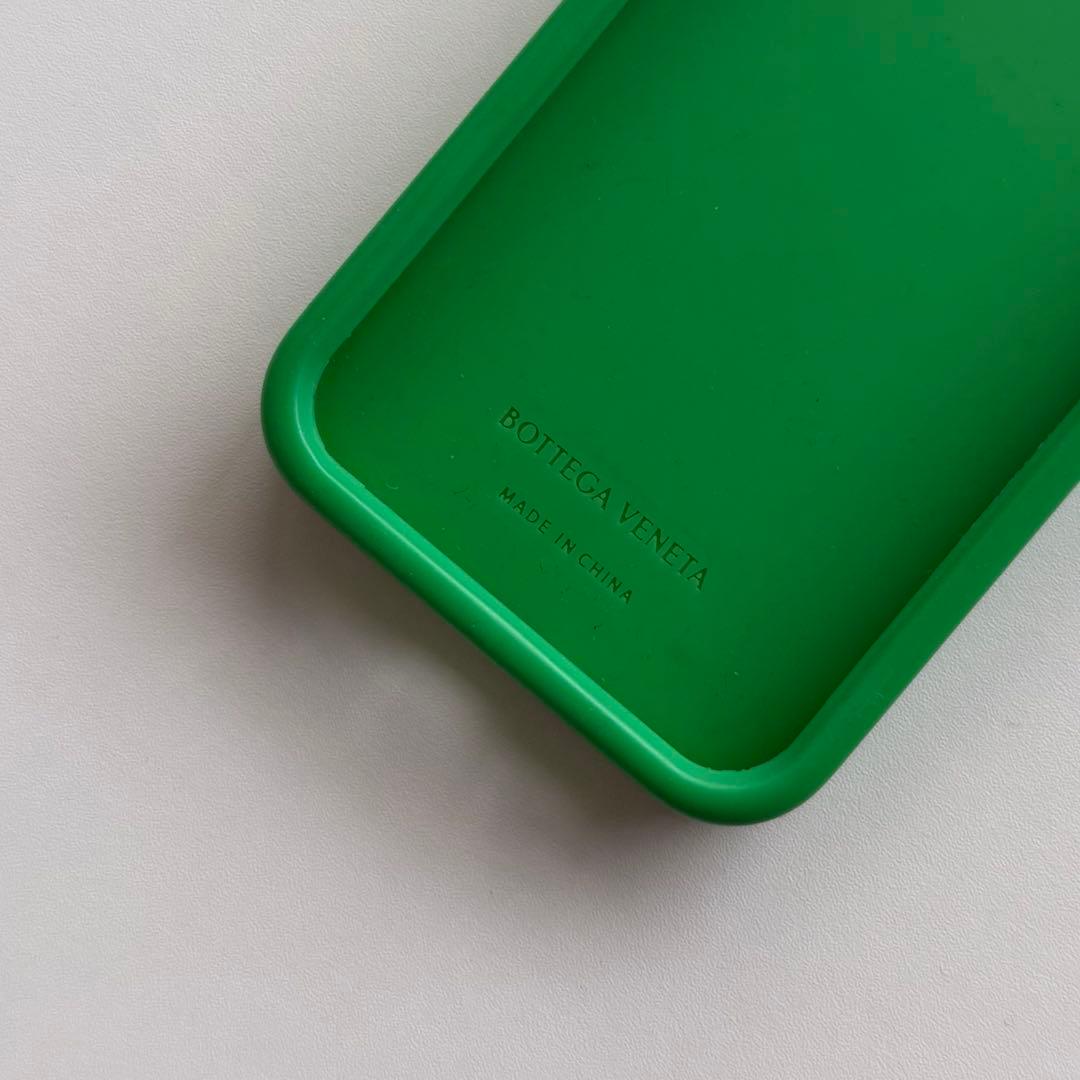 確実正規品 BOTTEGA VENETA iPhone15proケース
