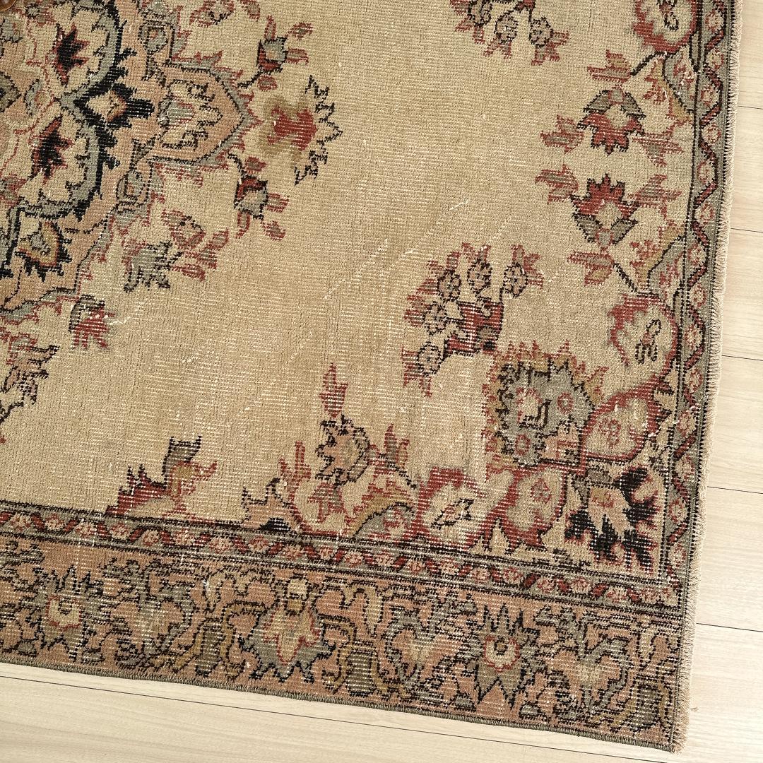 トルコ ヴィンテージラグ A104 レア ベージュ ピンク ブルー メダリオン