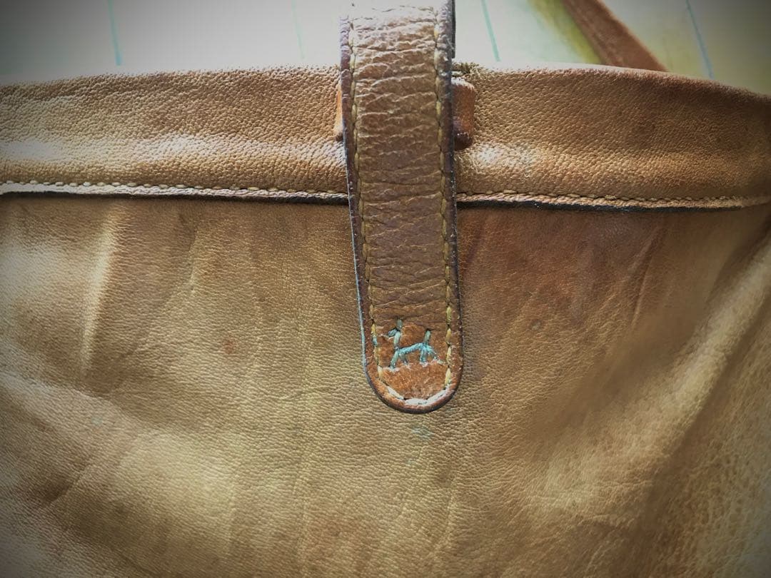 アンリクイール　バッグ　ラクダ革