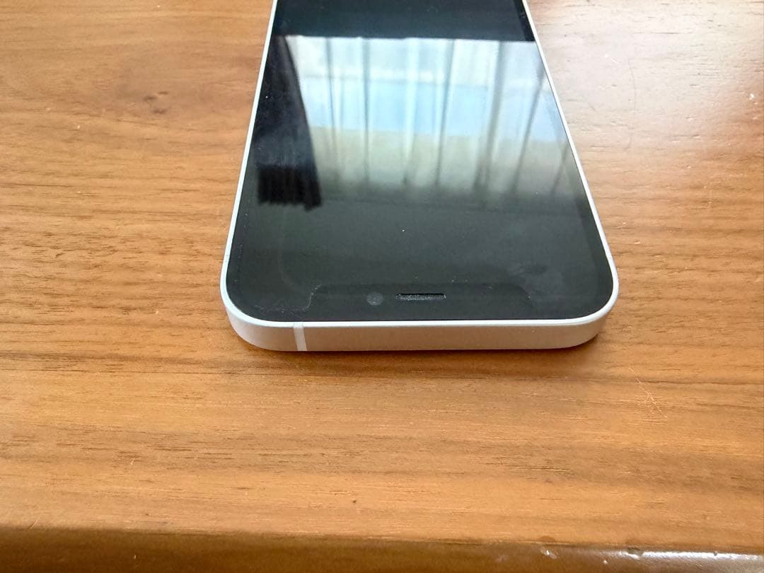 Apple iPhone 12mini ホワイト本体　SIMフリーです。