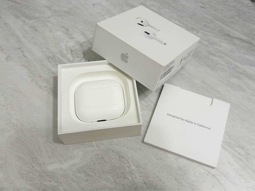 Apple AirPods 4 ノイズキャンセリング搭載