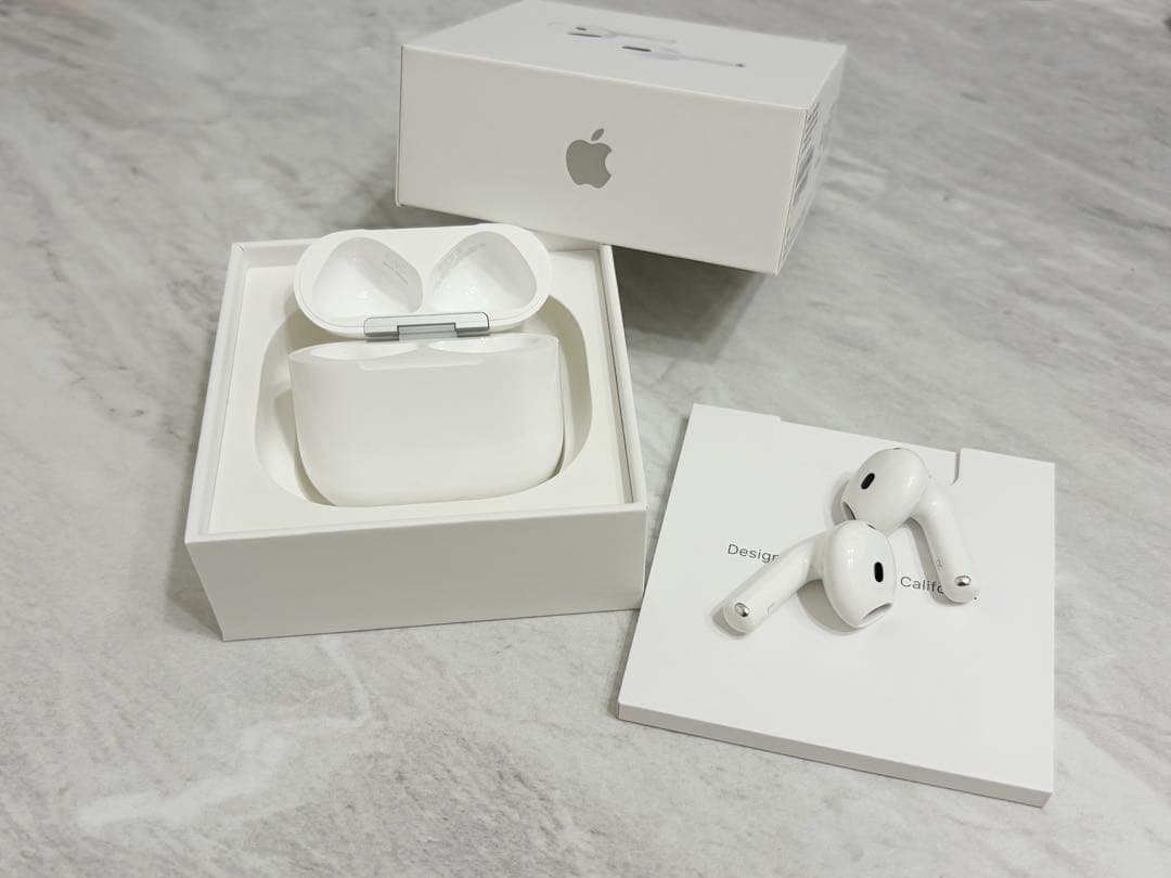 Apple AirPods 4 ノイズキャンセリング搭載