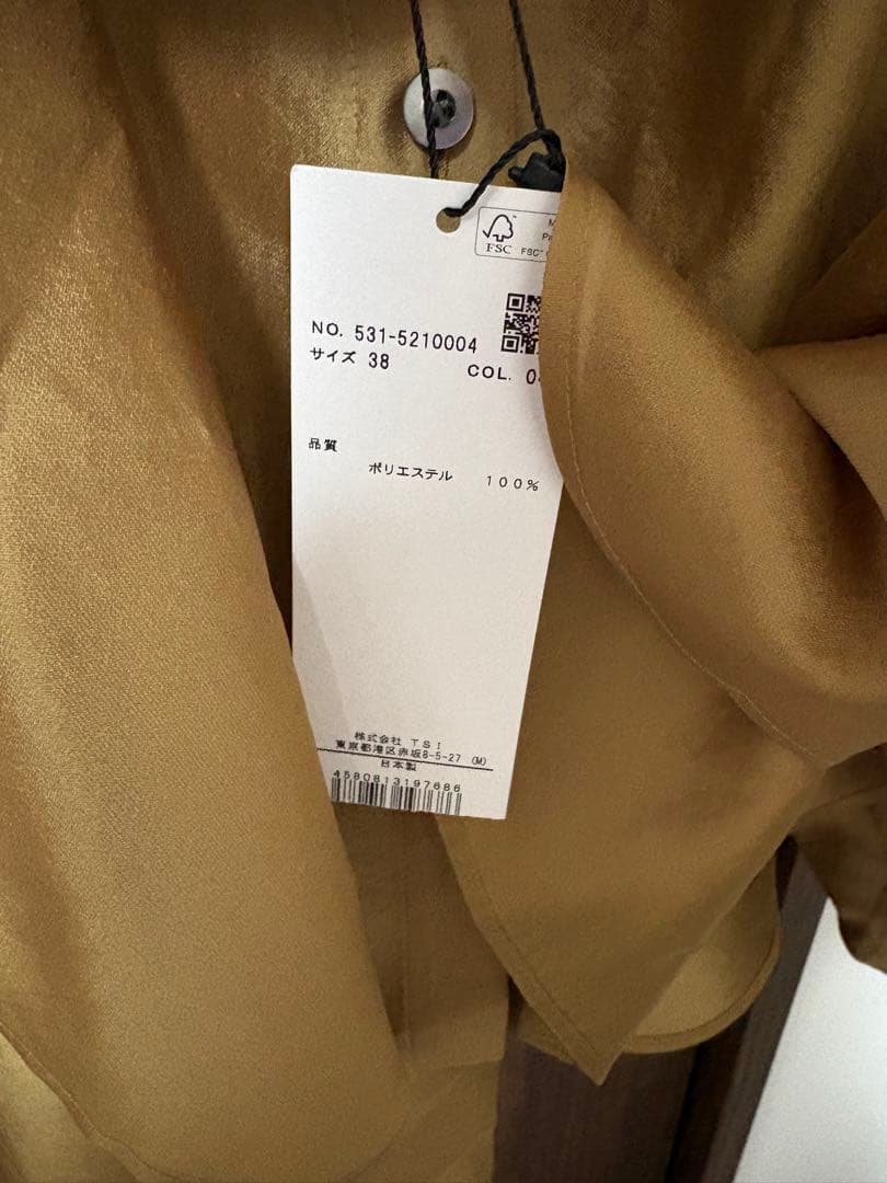 カ*コ様 アドーア　ボリュームスリーブ　サテンブラウス　38ゴールド系