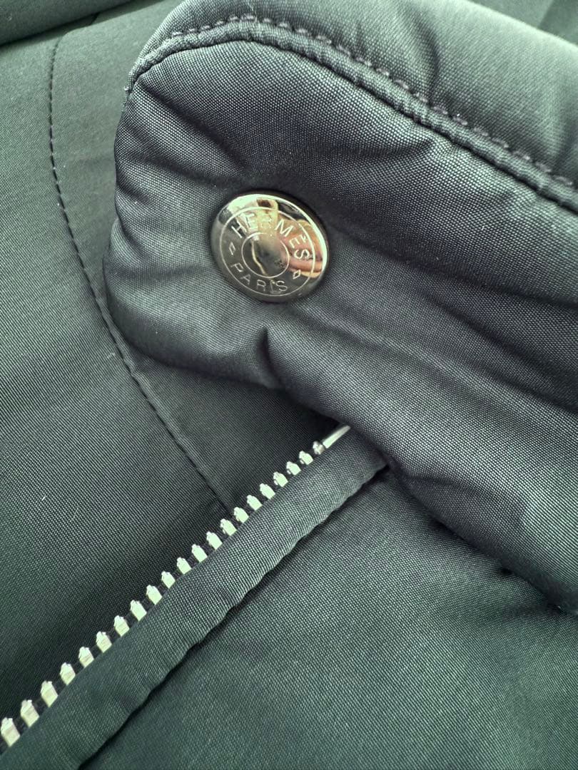 【美品】エルメス HERMES ダウンベストWINDSTOPPER セリエボタン