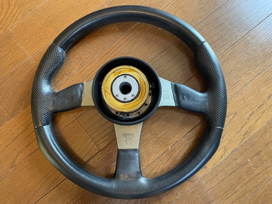 MOMO race 35π モモ レース イタリア製 ステアリング ハンドル