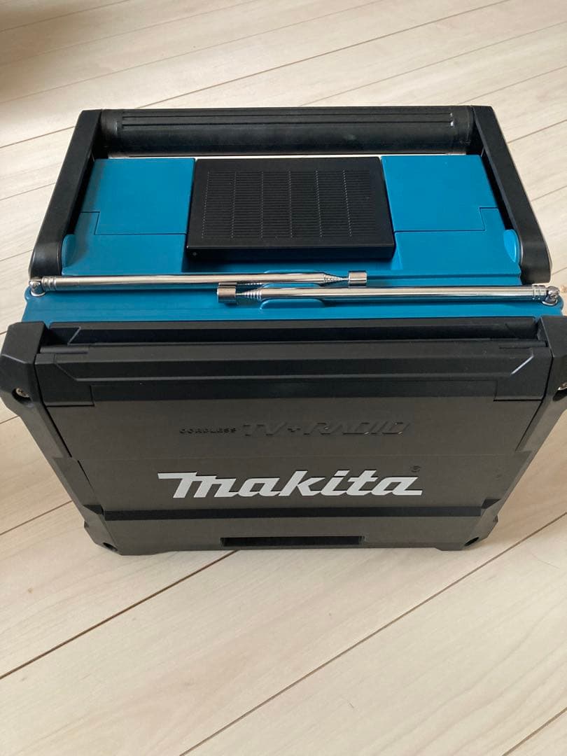 Makita ポータブルテレビ TV100