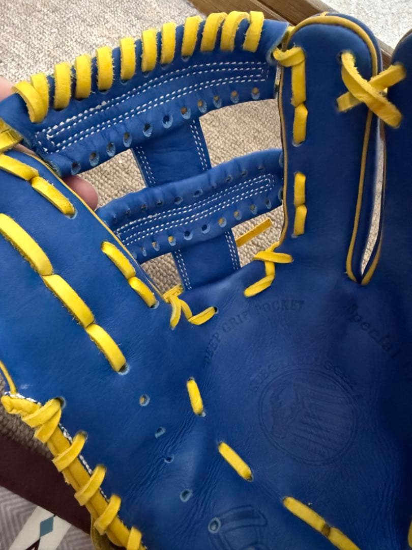 久保田スラッガー　軟式グローブ　内野手用　ブルーイエロー　湯もみ型付け済