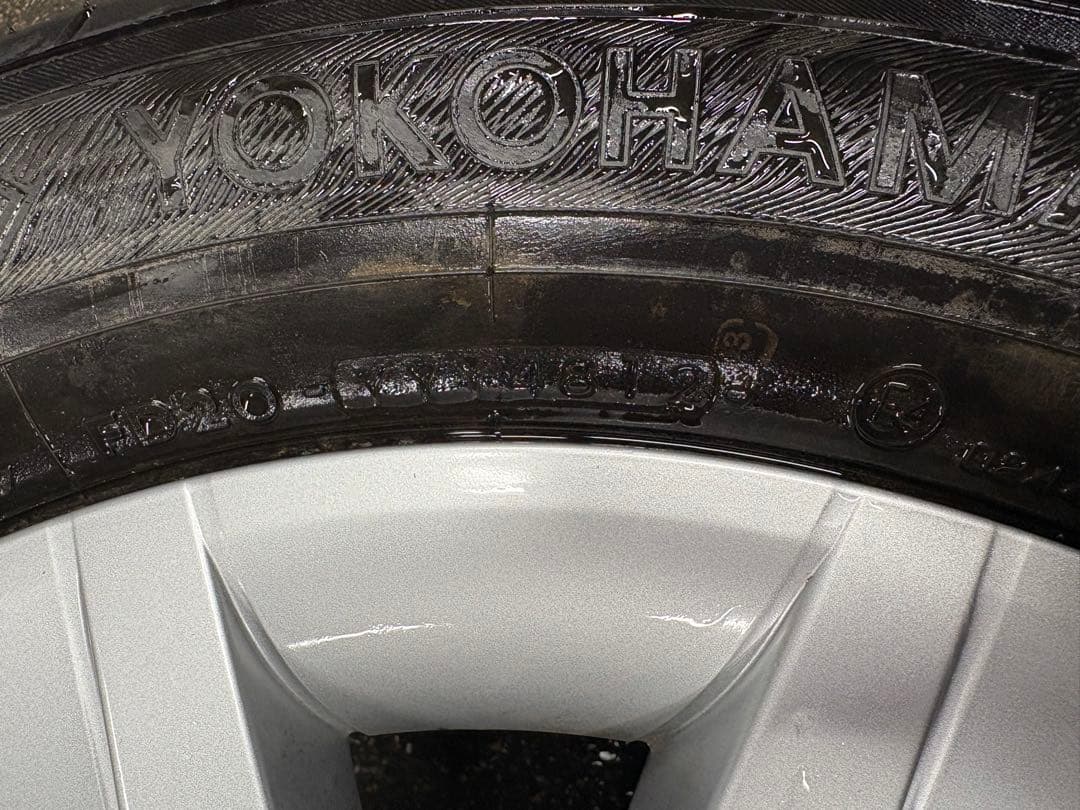 真*吾様 プリウスアルファ　純正タイヤホイール　205/60R16 4本セット