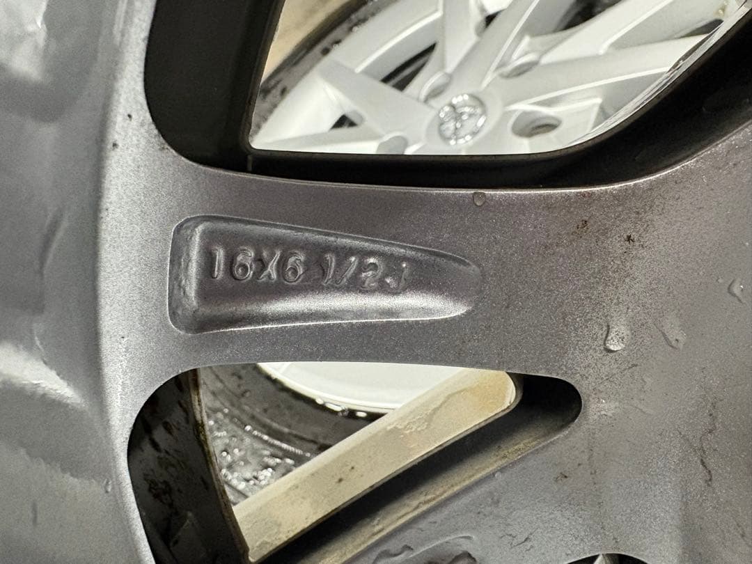 真*吾様 プリウスアルファ　純正タイヤホイール　205/60R16 4本セット