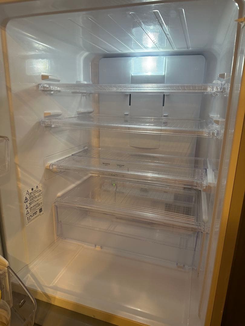 031104 SHARP ノンフロン冷凍冷蔵庫　SJ-W352E-S