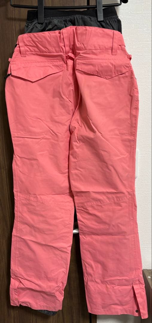 〖プロフ確認下さい⋆⸜♡⸝‍⋆ 〗ROXY スノーボードウェア 上下セット