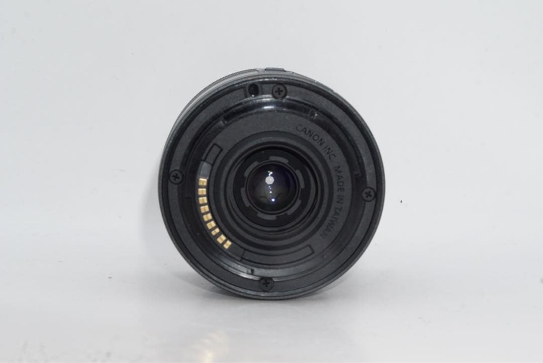 Canon EF-M 28mm f3.5 マクロレンズ