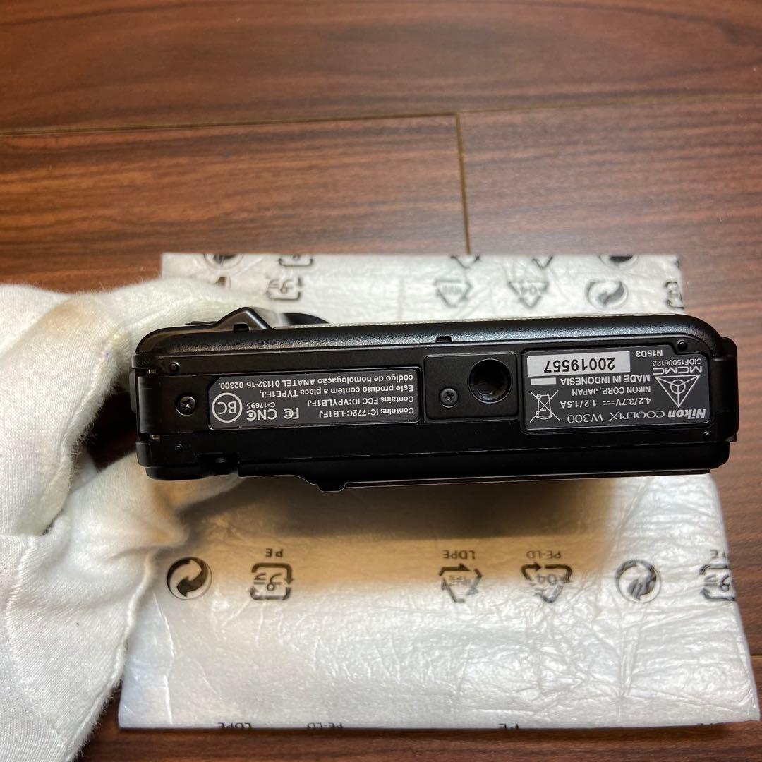 Nikon COOLPIX W300 デジカメ ほぼ新品 4264