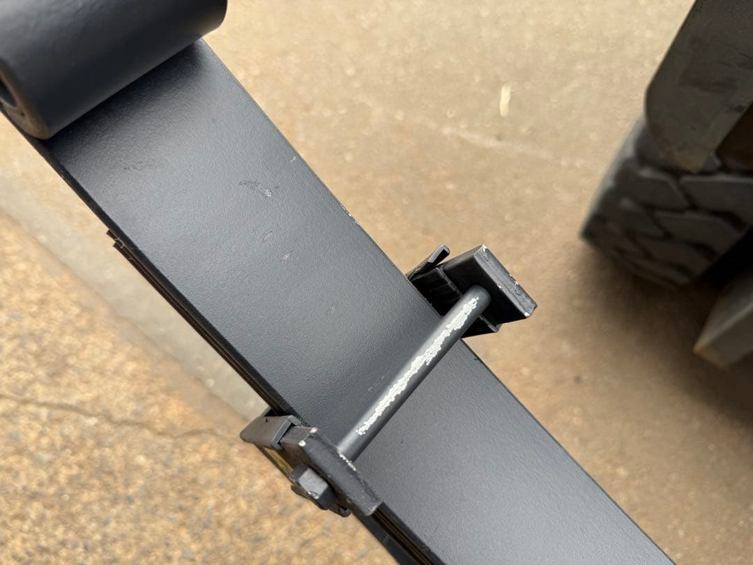 ランクル70 79 OLD MAN EMU EL114R リーフスプリング 2本