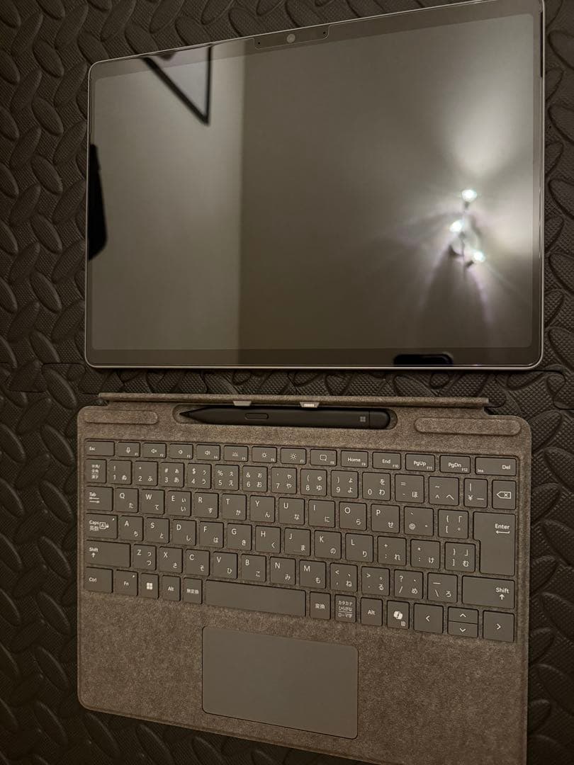 【美品】surface pro11世代 16GB +純正キーボード（ペン付き）
