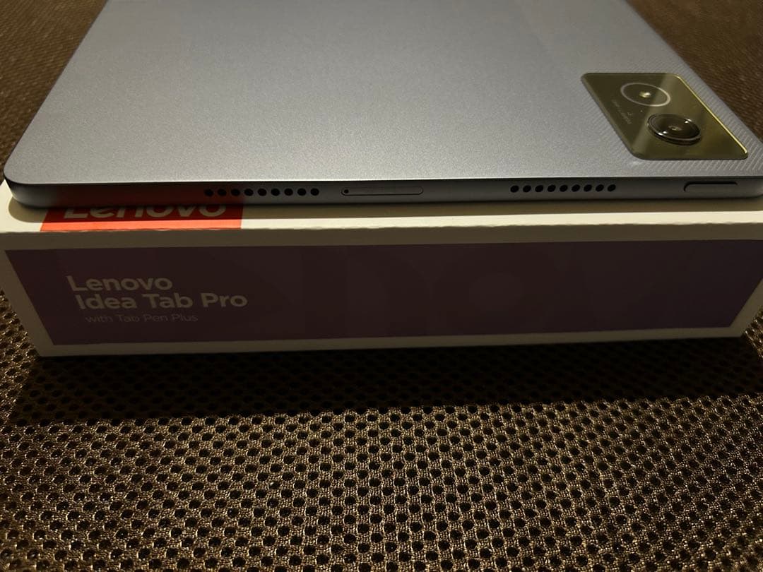 Lenovo　Idea Tab Pro タブレット12.7