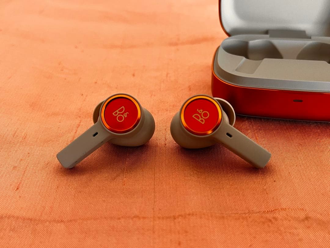 イヤホン Bang & Olufsen Beoplay Eleven Copper