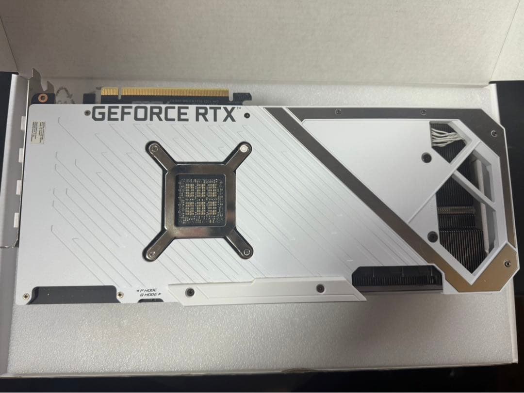 グラフィックボード・グラボ・ビデオカード ASUS ROG STRIX GeForce RTX 3080 OC 10GB