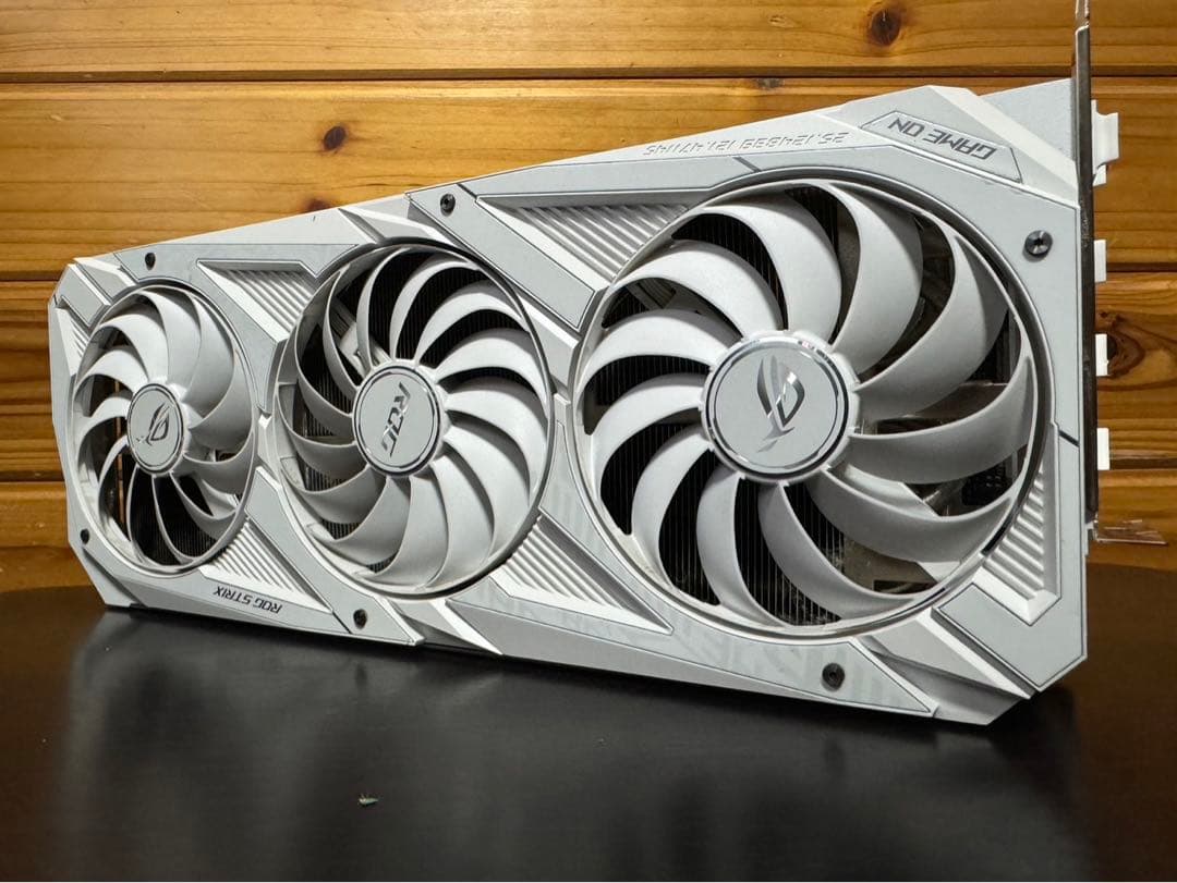 グラフィックボード・グラボ・ビデオカード ASUS ROG STRIX GeForce RTX 3080 OC 10GB