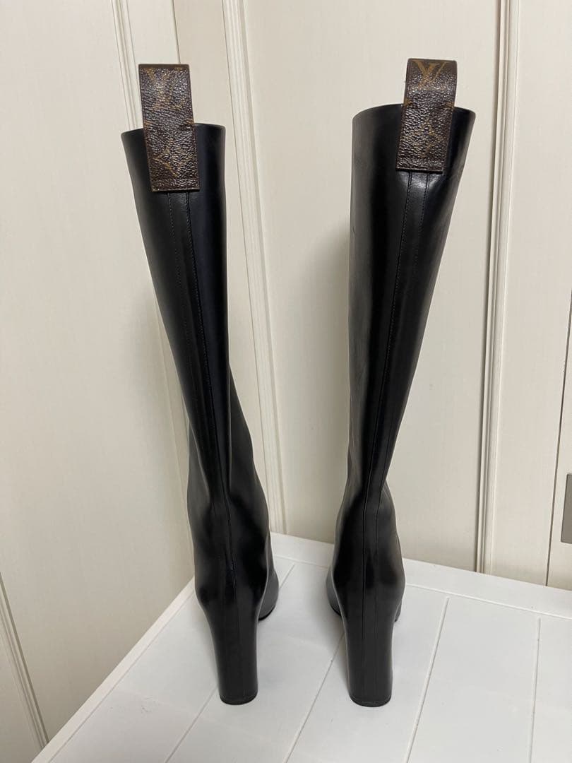 メルカリ祭価格！　ルイヴィトン　ロングブーツ