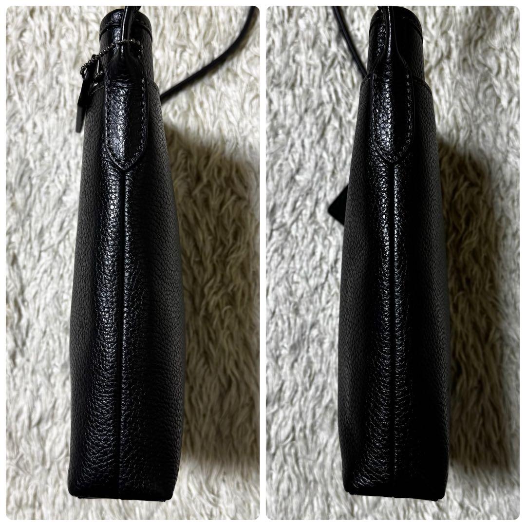 コーチ　ランヤード　クロスボディ　ショルダーバッグ　レザー　ブラック　斜め掛け