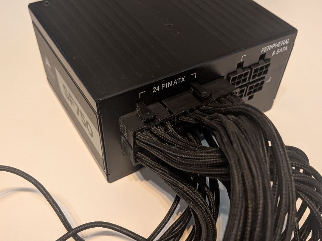 SFX電源 Corsair SF750 PLATINUM（箱無し）