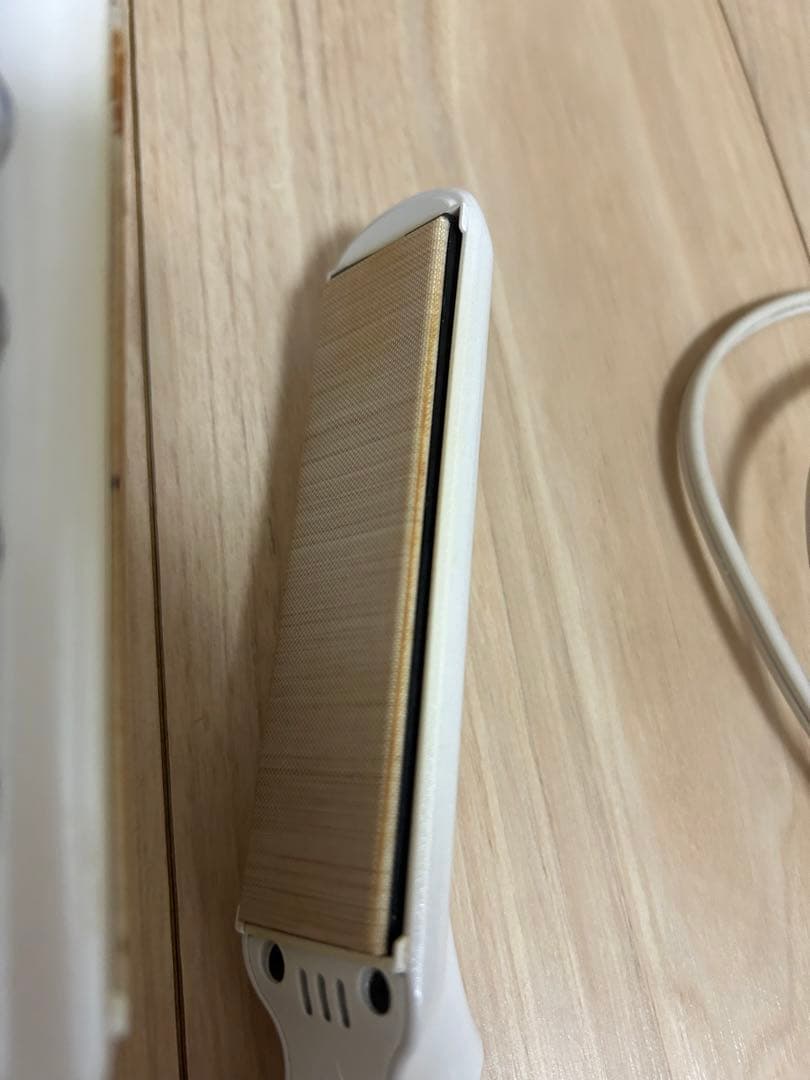 KINUJO 絹女 ストレートアイロン ホワイト LM-125