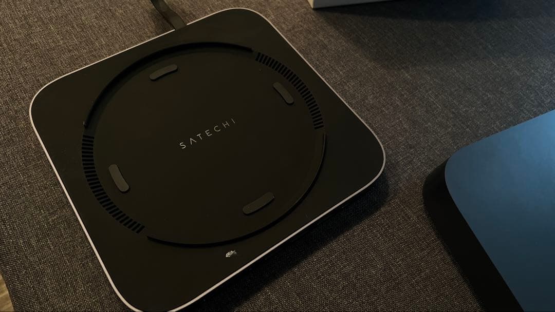 Mac mini 2018 i7 1GB + Satechi スタンド & ハブ