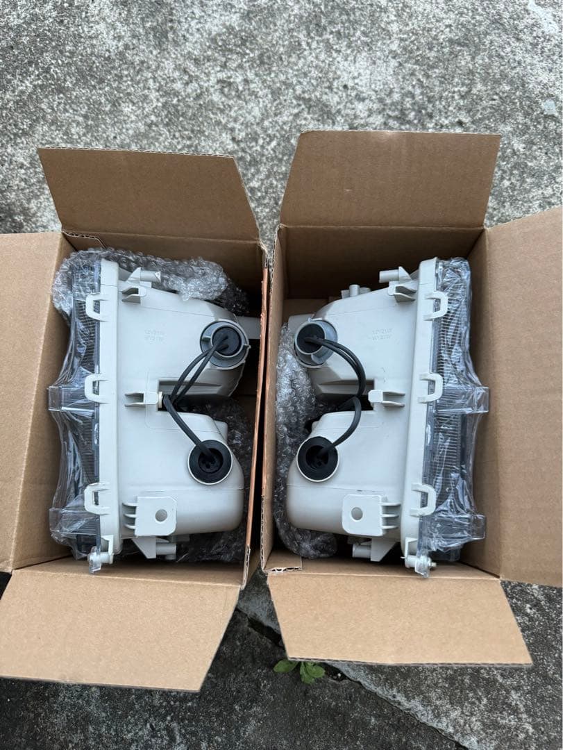 30 プリウス 純正OEM　デイライト付きウィンカーユニット‼️新品未使用‼️