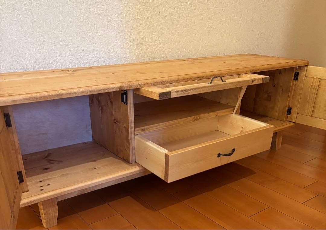 【ポメ子様ご予約品】テレビ台 AVボード パイン無垢材 120cm ハンドメイド