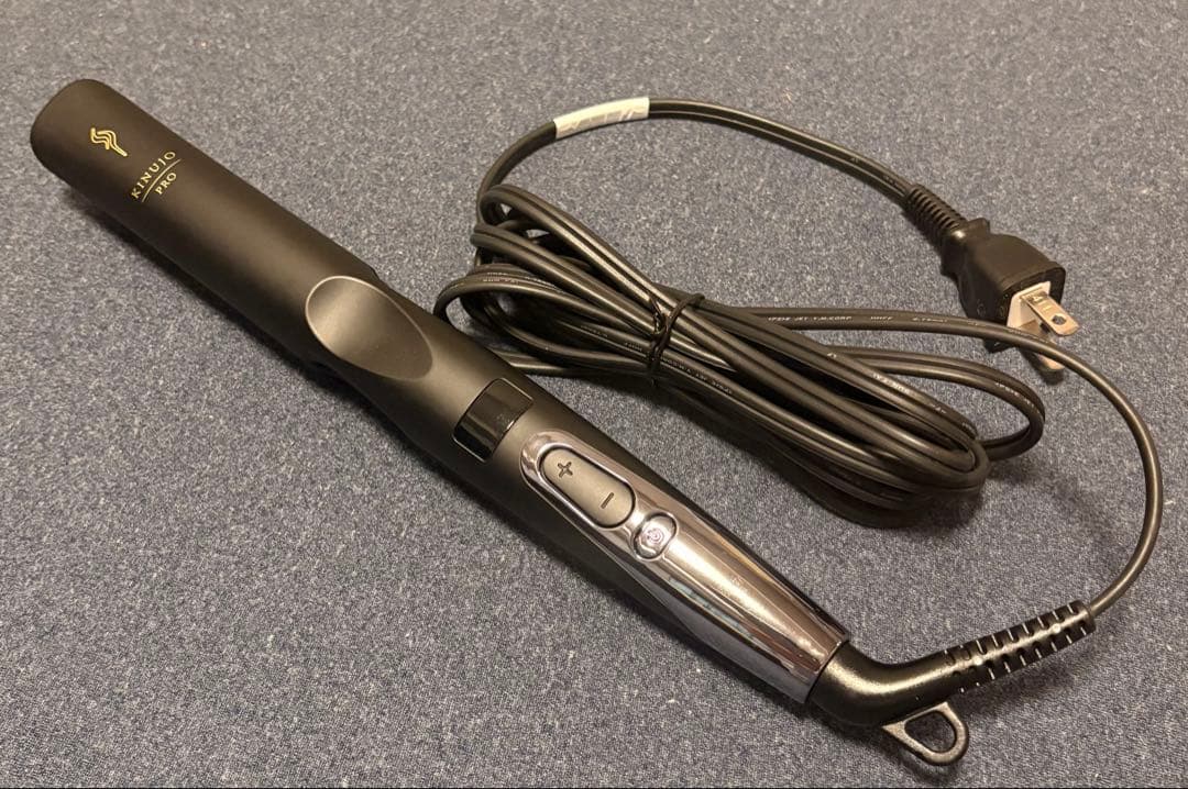 あ出品　KINUIJO PRO ストレートヘアアイロン