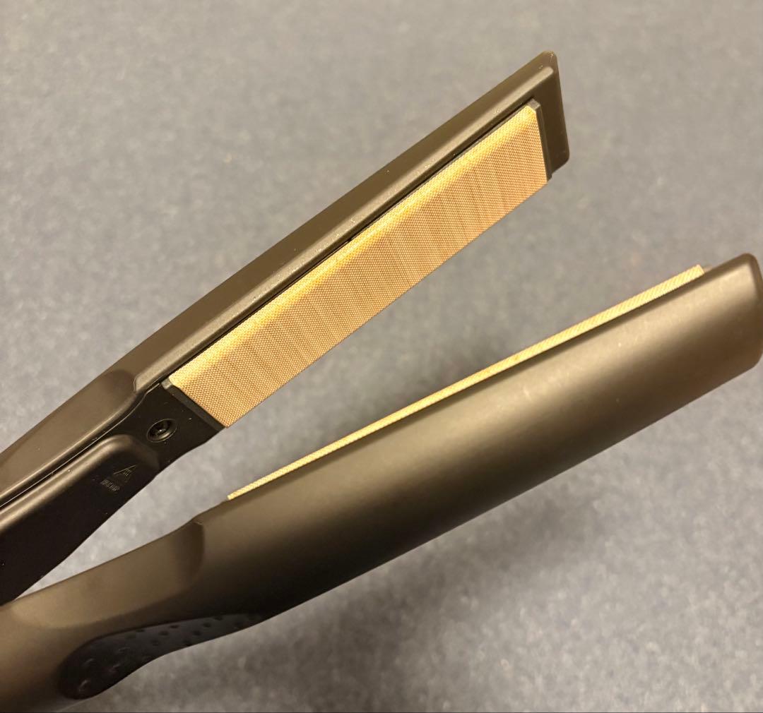 あ出品　KINUIJO PRO ストレートヘアアイロン