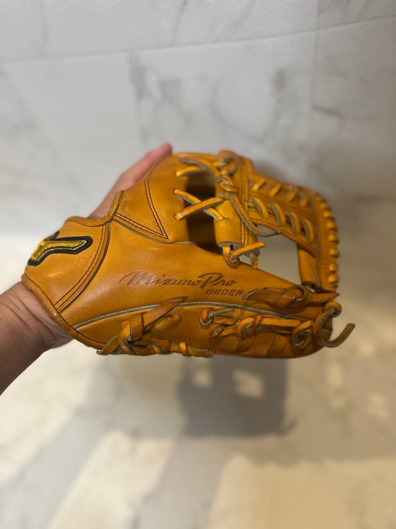 15日まで値下げミズノプロ 内野用グローブ（オーダーサンプル）右利き