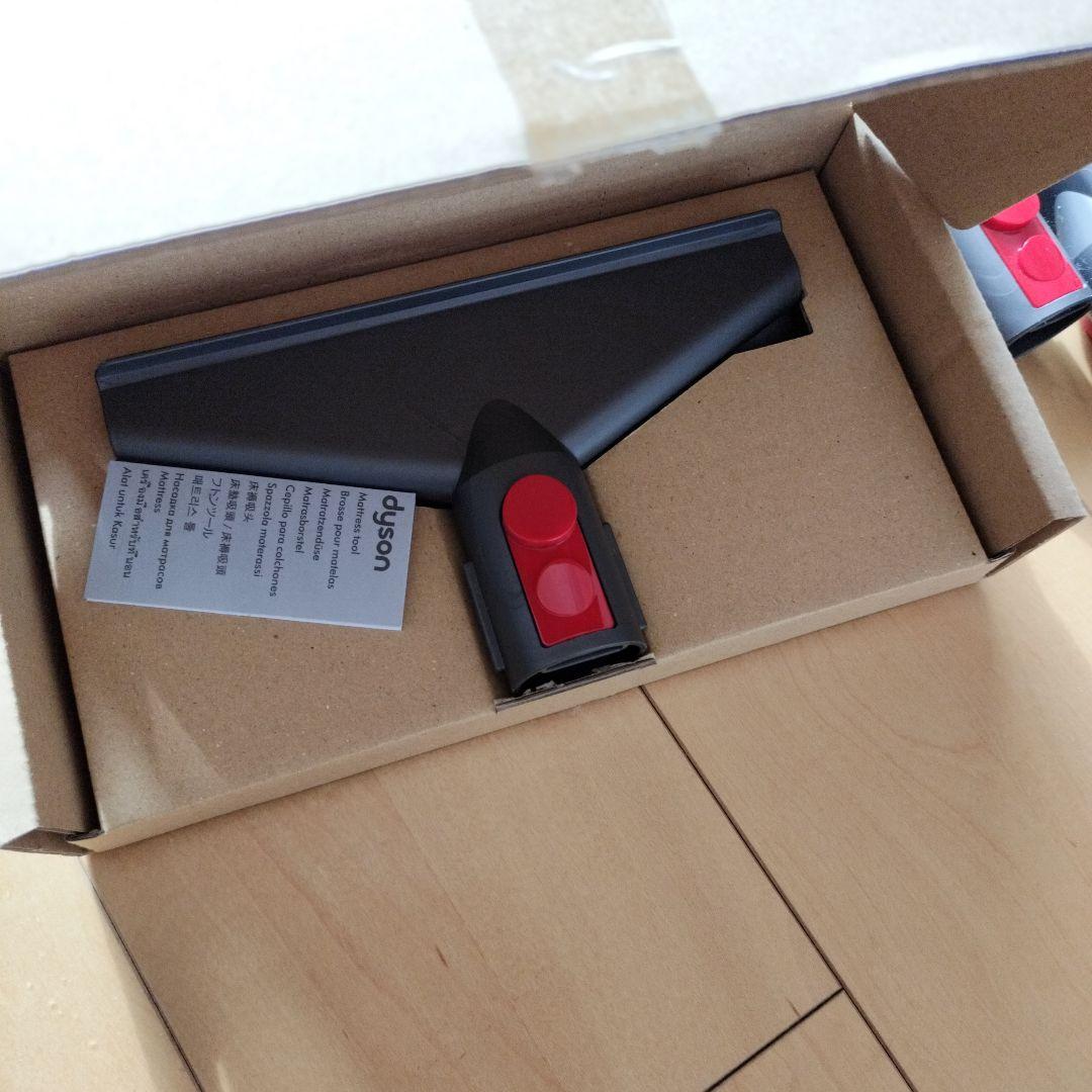 dyson ダイソン　V8 Slim Fluffy SV10KSLM