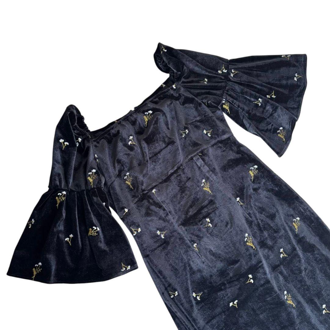 Kastane velour bell sleeve dress オケージョン