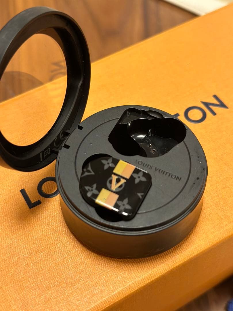 LOUIS VUITTON ワイヤレスイヤフォン 片耳欠品