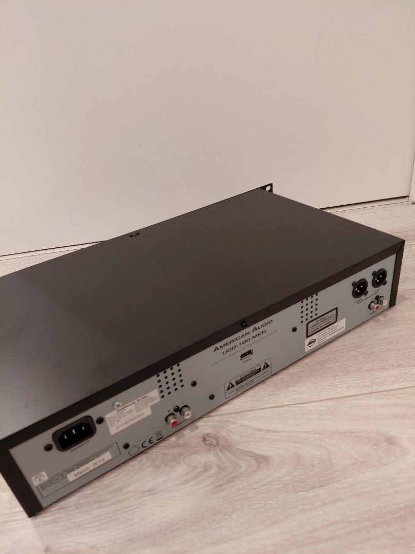 AMERICAN AUDIO UCD-100MKIII　業務用CDプレーヤー