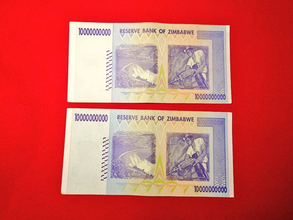 ＃100億ジンバブエドル　10枚　美品