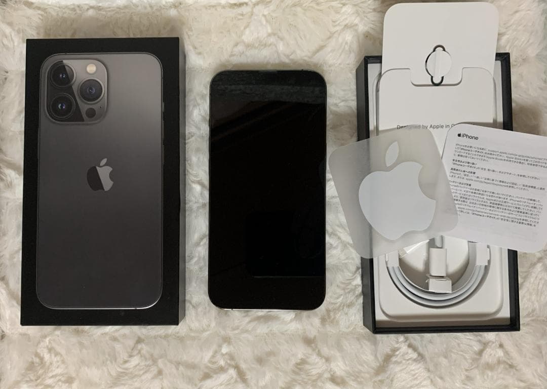 iPhone 13 Pro 256GB、状態良好、ロック解除済み。