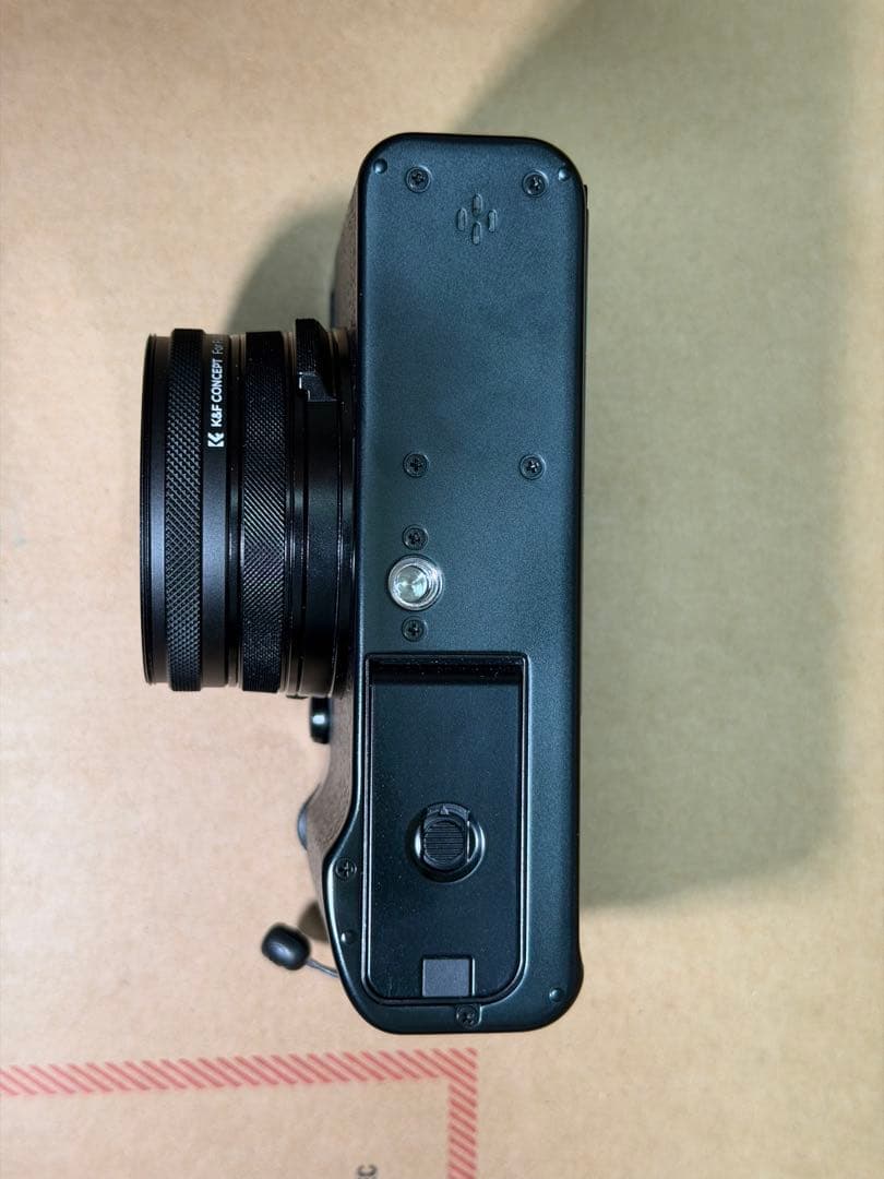 【ほぼ新品】FUJIFILM X100VI ブラック 豪華おまけ4点付