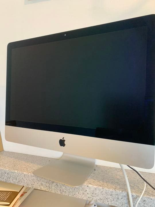 iMac 21.5インチ Late2015 MK452J/A