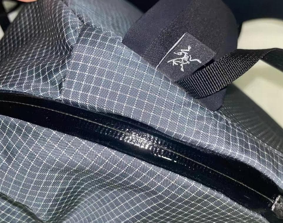 ARC'TERYX チェック柄バックパック15L