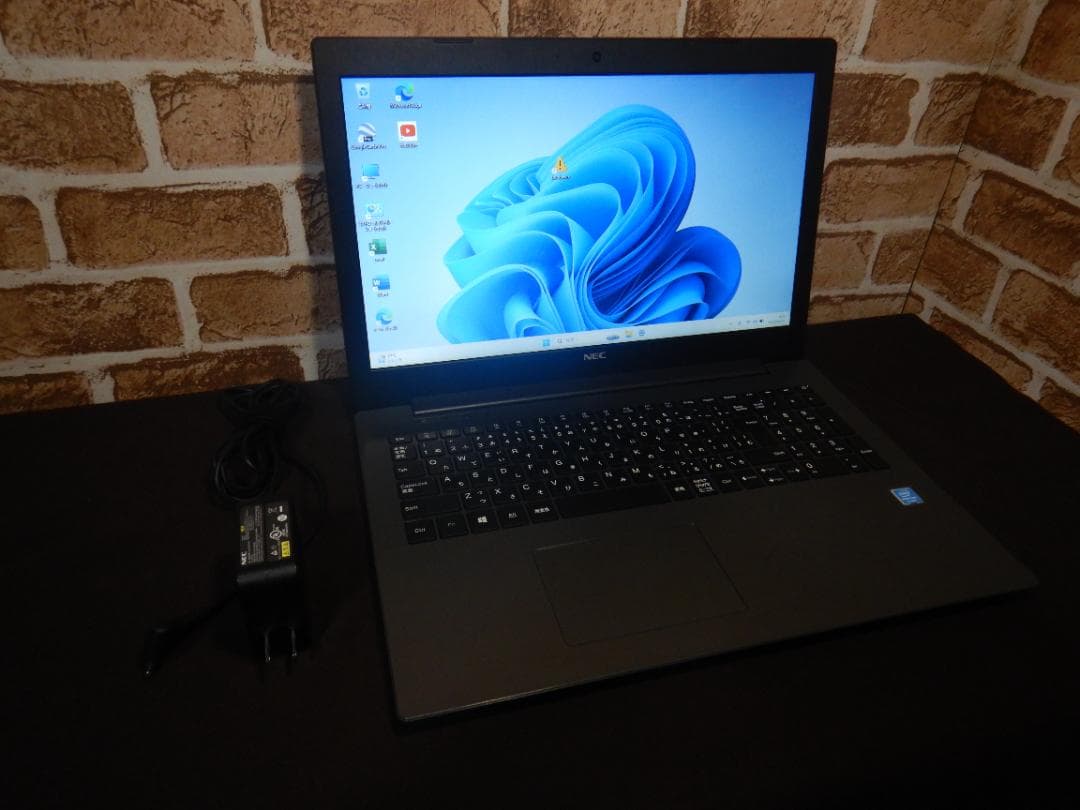 NEC LALIE 第8世代ファンレスノートPC SSD Office №277