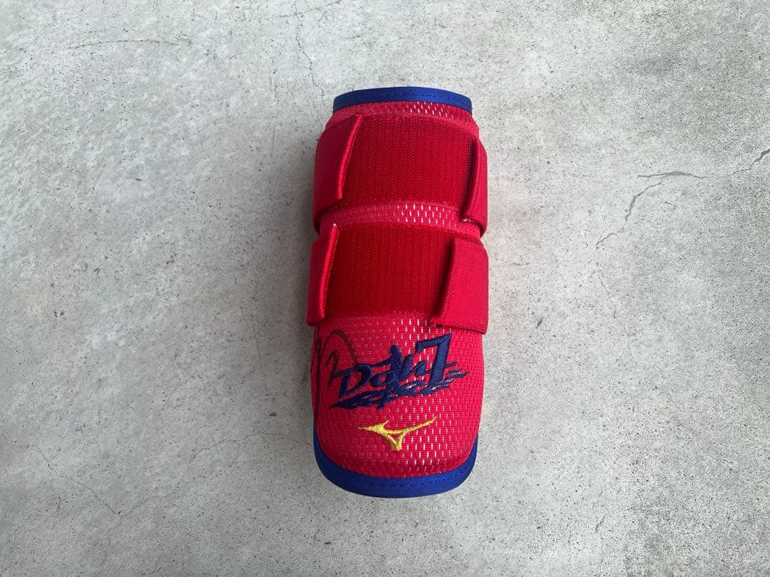 ミズノプロ 堂林翔太選手 実使用 フットガード エルボーガード